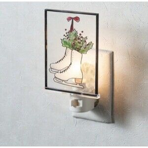 Sullivans Light Up Night Light Ice Skates/Holly Plug In Light‎ Holiday Christmas